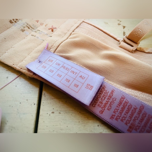 SOLD! NWT SAVAGE X FENTY STRAPLESS CONVERTIBLE BRA - Picture 5 of 11